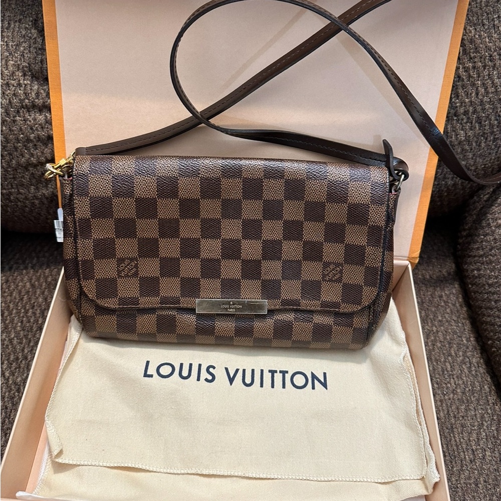 Authentic Preloved Louis Vuitton Handbag Favorite Damier Ebene MM